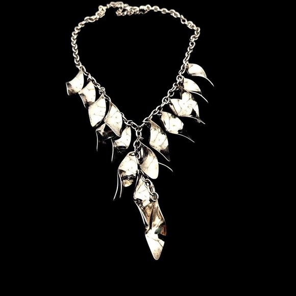 Gunmetal Silver-Tone Metal Waterfall Leaf Pendant Necklace With Chain - Picture 5 of 7